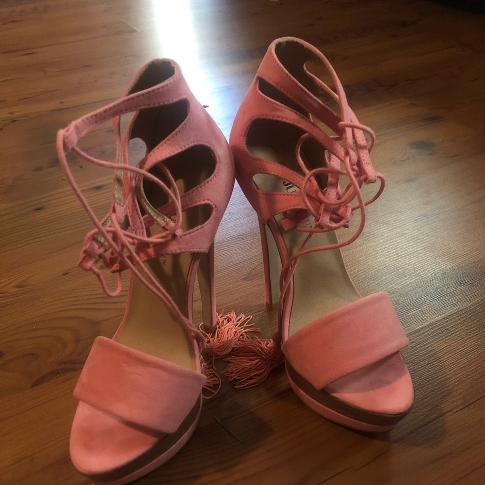 Coral heels